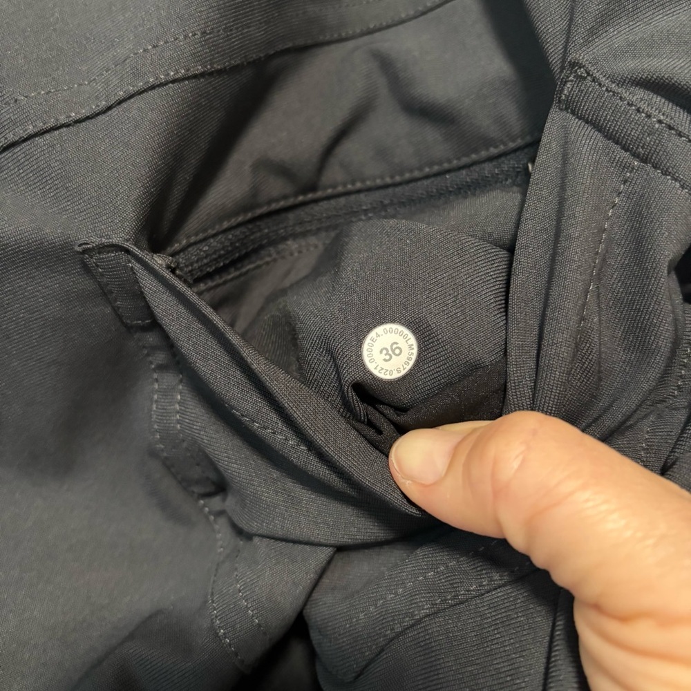 Lululemon Men's ABC Pant Classic 32" in Obsidian Dark Gray Size 36 - Picture 11 of 12